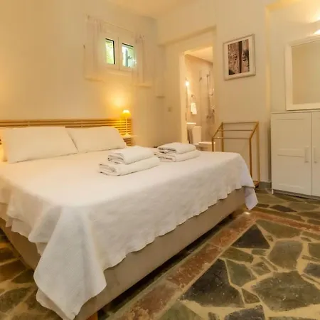 Zephyros, 7 Minute Walk To Eglina * Minia