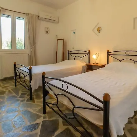 Zephyros, 7 Minute Walk To Eglina * Minia