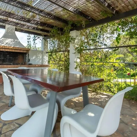 Zephyros, 7 Minute Walk To Eglina Villa Minia