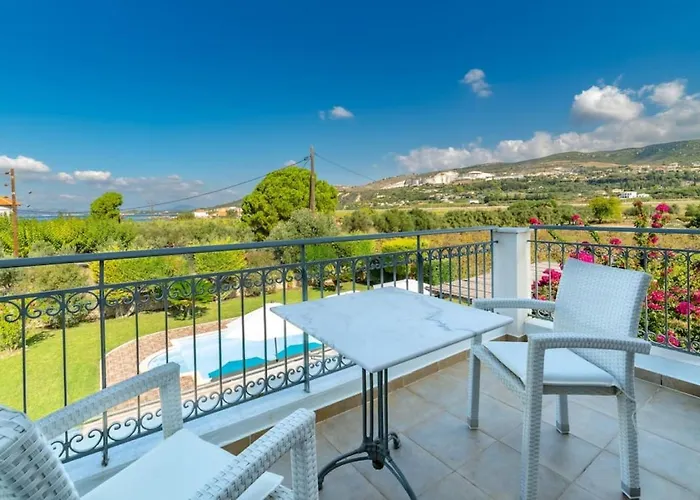 Zephyros, 7 Minute Walk To Eglina * Minia